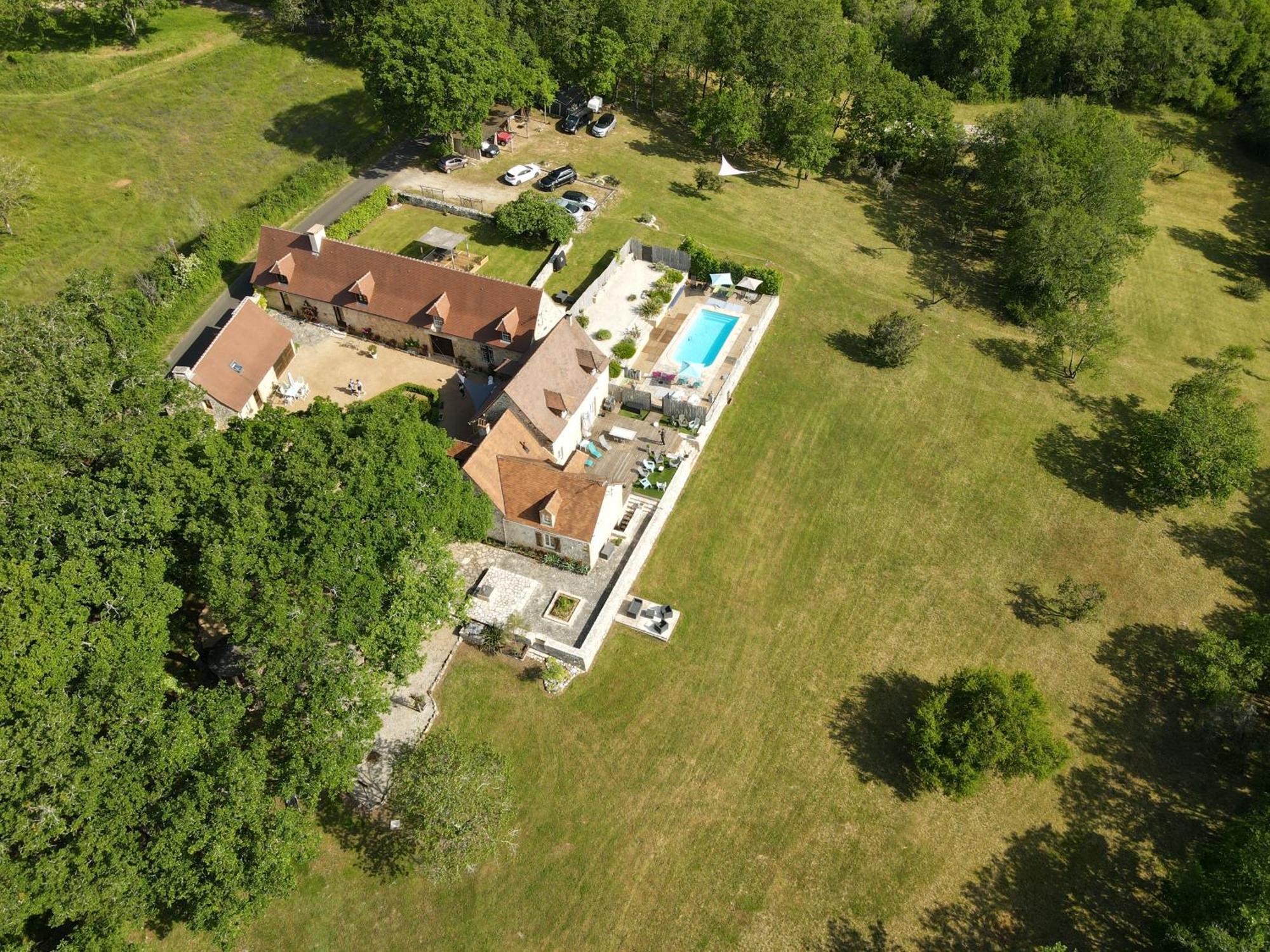 Domaine De Nineyrolle Βίλα Azerat Εξωτερικό φωτογραφία